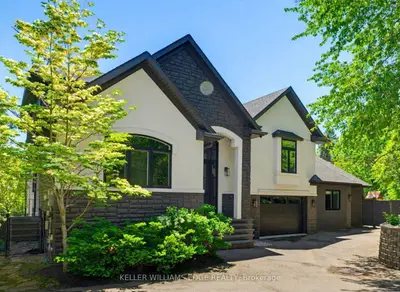 Detached in Burlington