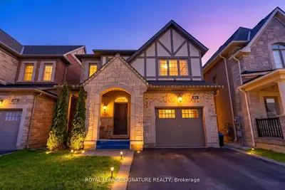 164 Wheat Boom Drive, Oakville, On L6h 7c3