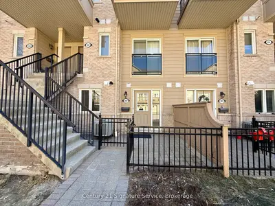 Condo Townhouse in Mississauga