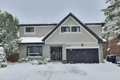 Lower Level in Mississauga