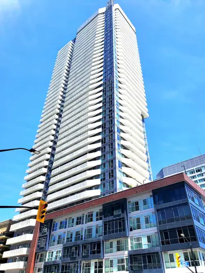 Condo Apartment in Mississauga