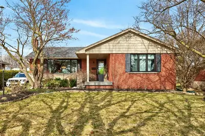 Detached in Burlington