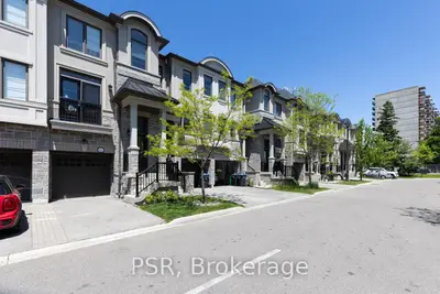 Att/Row/Townhouse in Mississauga