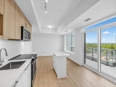 Condo Apartment in Burlington