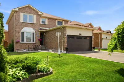 276 Lech Walesa Drive, Mississauga, On L5b 3w6
