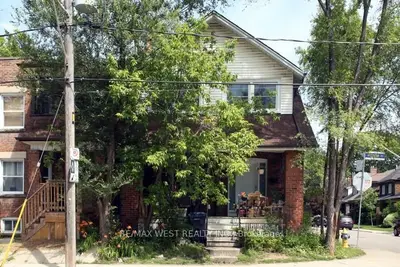 420 Annette Street Upper Level, Toronto, On M6p 1r9