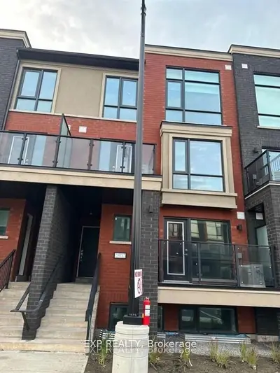 Condo Townhouse in Brampton