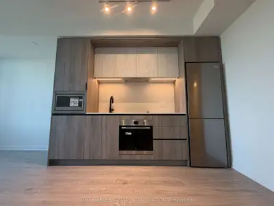 Condo Apartment in Mississauga