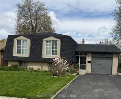 235 Louis Drive, Mississauga, On L5b 1z1