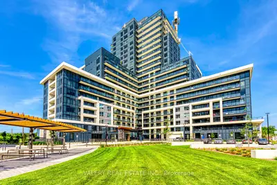 Condo Apartment in Oakville