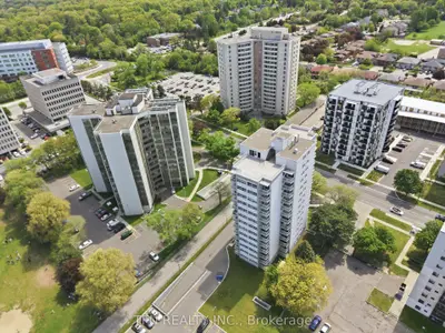 2345 Confederation Parkway 1204, Mississauga, On L5b 2h3