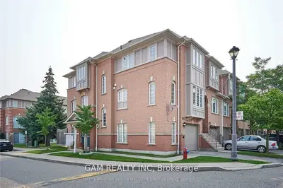 Condo Townhouse in Mississauga