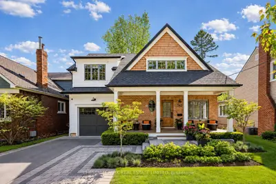Detached in Burlington
