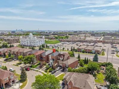 22 Domenico Crescent, Brampton, On L6p 1h5