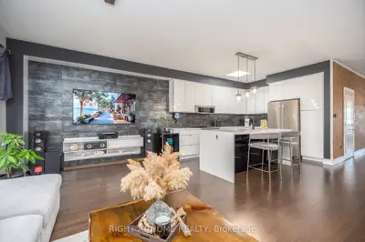 Semi-Detached in Milton