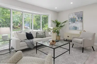 Detached in Burlington