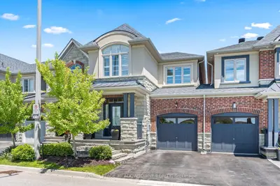 Att/Row/Townhouse in Halton Hills