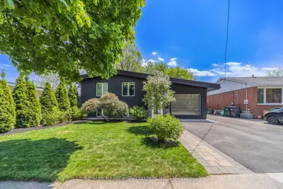 Detached in Brampton