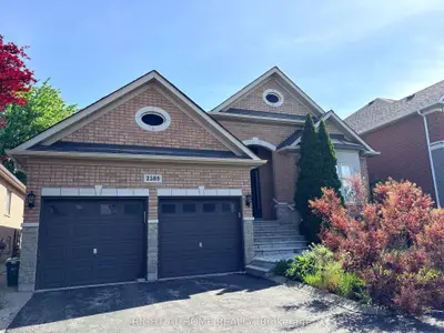 Detached in Oakville