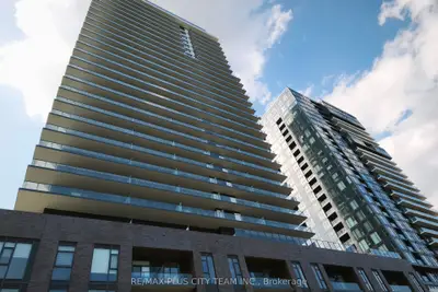 Common Element Condo in Burlington