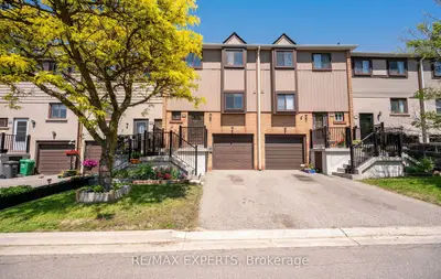 Condo Townhouse in Brampton