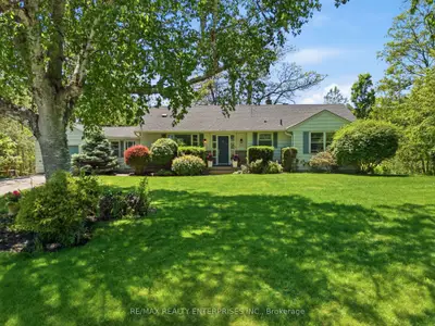 366 Winston Churchill Boulevard, Oakville, On L6j 7x2