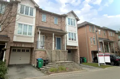 80 Acorn Place 30, Mississauga, On L4z 4c9