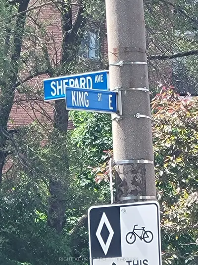 75 King Street E Ph2, Mississauga, On L5a 4g5
