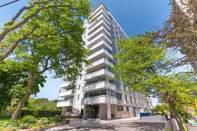 39 Stavebank Road 404, Mississauga, On L5g 4n7