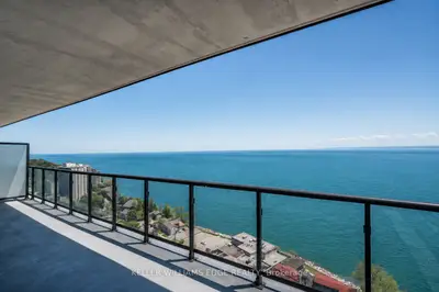 Condo Apartment in Burlington