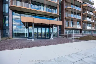 Condo Apartment in Mississauga