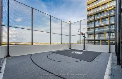 Condo Apartment in Burlington