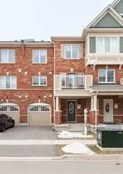 Att/Row/Townhouse in Milton