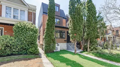 109 Fermanagh Avenue, Toronto W01, On M6r 1m1