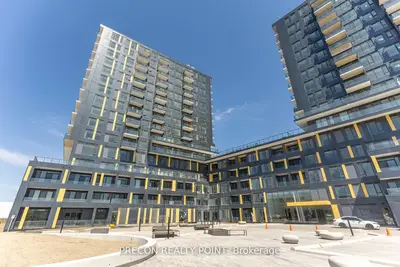 Common Element Condo in Burlington