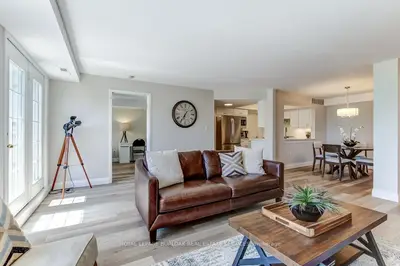 Condo Apartment in Burlington