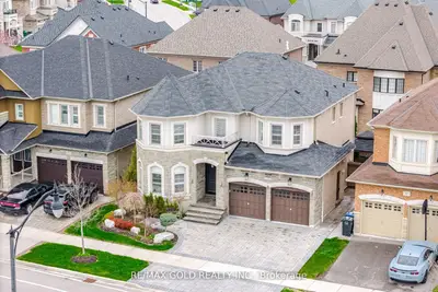 Detached in Brampton
