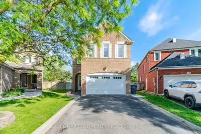Detached in Brampton