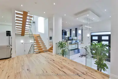 61 Dane Avenue, Toronto, On M6a 1g4