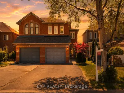 Semi-Detached in Mississauga