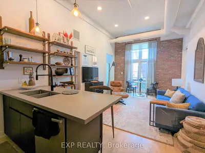 Condo Apartment in Toronto