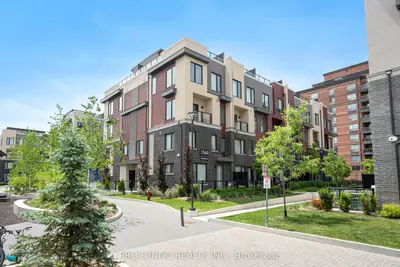 Condo Townhouse in Mississauga