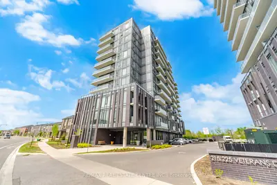 Condo Apartment in Brampton