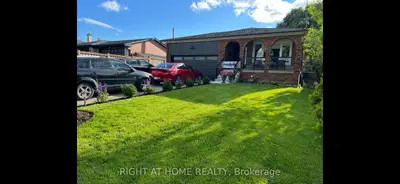 86 Langside Avenue, Toronto, On M9n 3p4