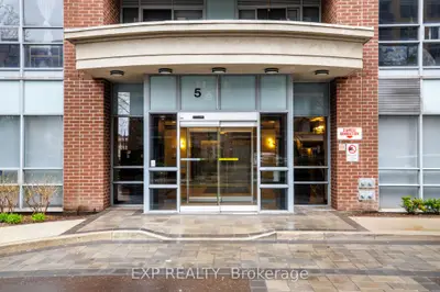 Condo Apartment in Toronto