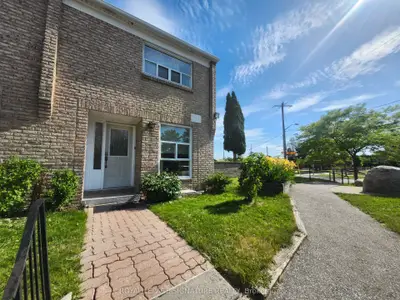 Condo Townhouse in Toronto