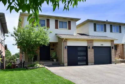 2499 Whittaker Drive, Burlington, On L7p 4p9