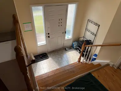 84 Primerose Crescent, Brampton, On L6z 1e3
