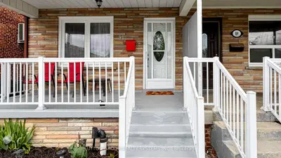 91 Kirknewton Road, Toronto, On M6e 3x9