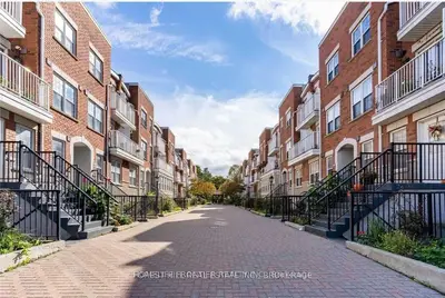Condo Apartment in Toronto